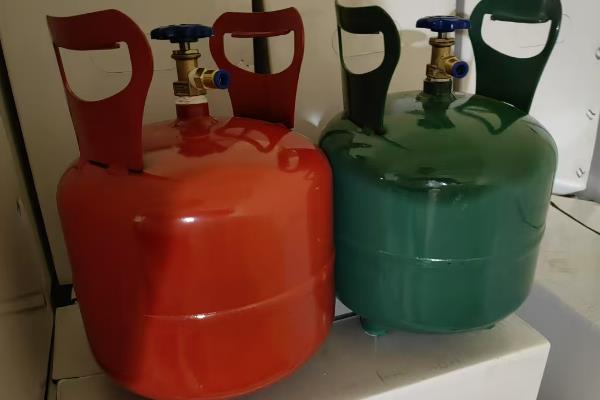 煤矿喷涂堵漏风用快速密闭材料（泡沫）